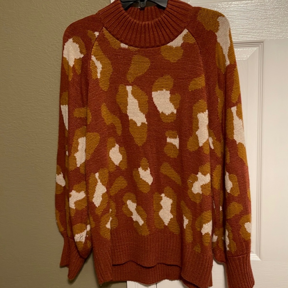 Very J rust and cream leopard sweater